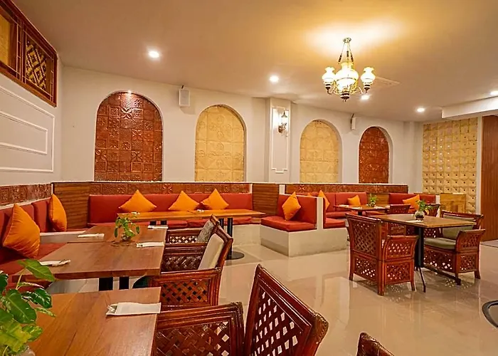 Nirmala Heritage Hotel 3*